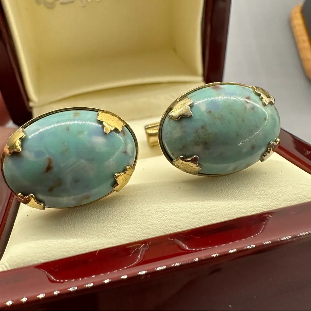 Vintage Blue and Gold Tone Cufflinks and Tie Bar